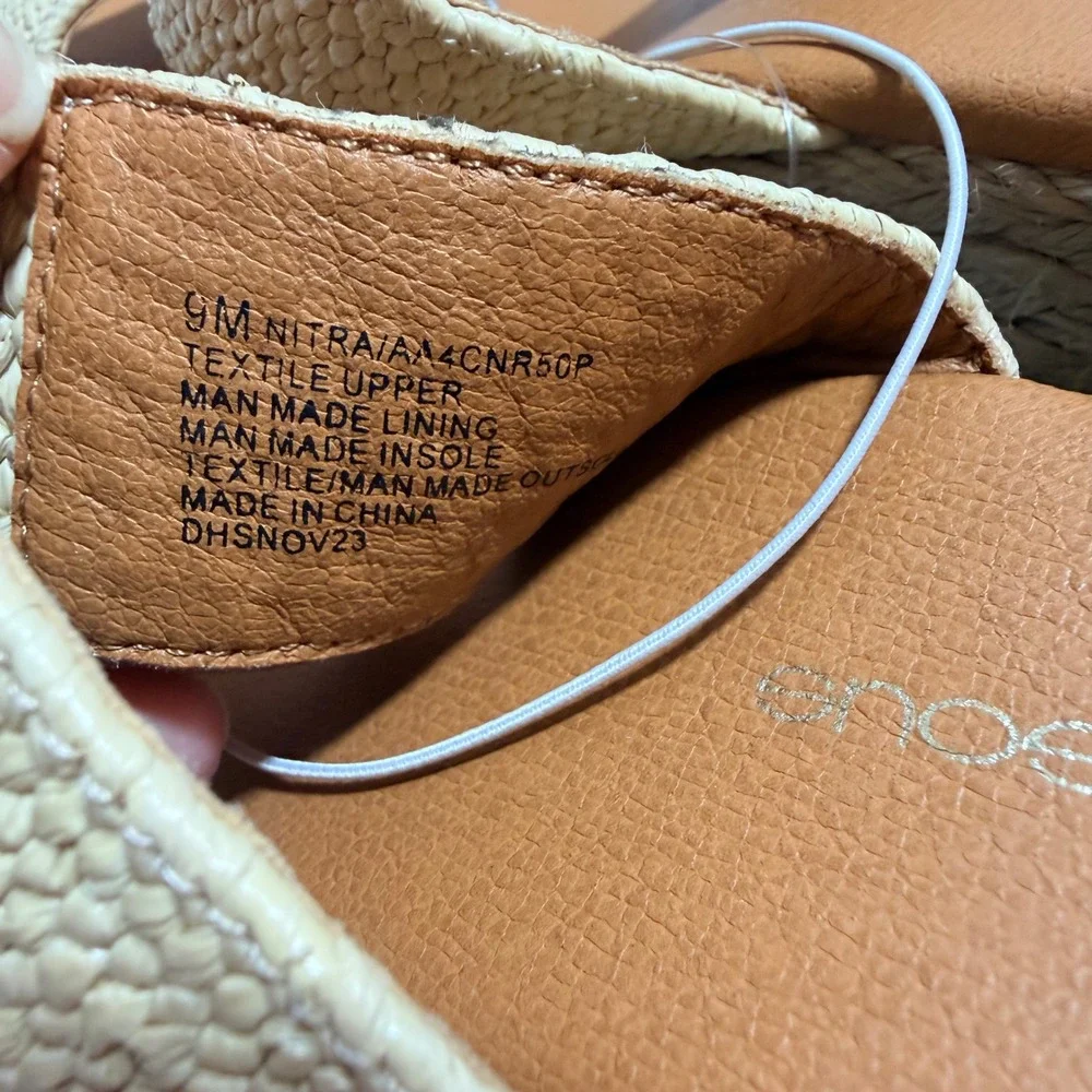 Andre Assous Nitra Raffia Tan Woven Espadrille Wedge Sandals Womens 9M